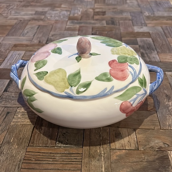 Franciscan Orchard Glade Covered Vegetable Dish - Picture 5 of 10